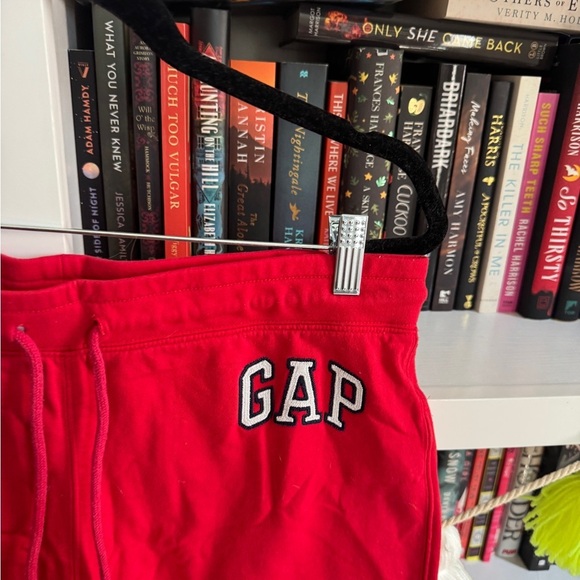 Gap red retro vintage spell out cut off lounge pull on y2k 2000s sweat shorts - Picture 2 of 5